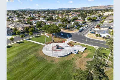 32245 Chechester Dr, Union City, CA 94587 - Photo 43