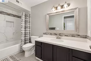 5547 Russo Dr, San Jose, CA 95118 - Photo 17