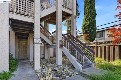 5547 Russo Dr, San Jose, CA 95118 - Photo 3