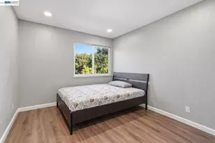 5547 Russo Dr, San Jose, CA 95118 - Photo 15