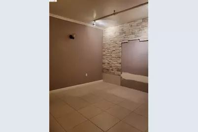 638 Webster St, Oakland, CA 94607 - Photo 17