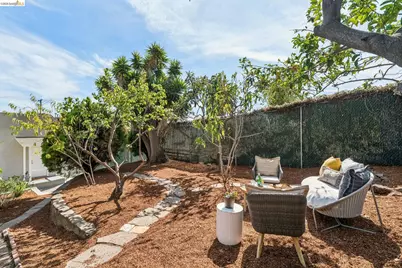2229 21st Ave, Oakland, CA 94606 - Photo 37