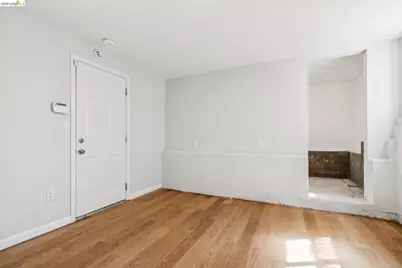 2229 21st Ave, Oakland, CA 94606 - Photo 29