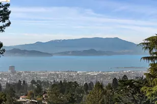 2659 Carisbrook Dr, Oakland, CA 94611 - Photo 97