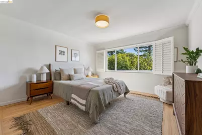 2659 Carisbrook Dr, Oakland, CA 94611 - Photo 33