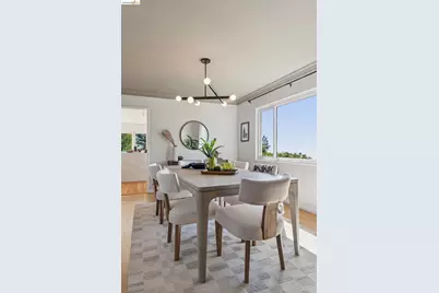 2659 Carisbrook Dr, Oakland, CA 94611 - Photo 15