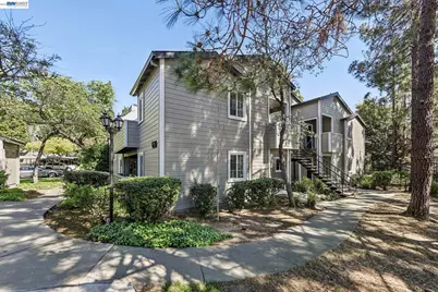 630 Canyon Oaks Drive #D, Oakland, CA 94605 - Photo 27