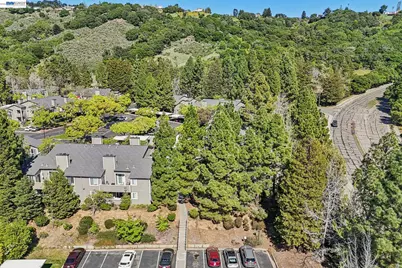 630 Canyon Oaks Drive #D, Oakland, CA 94605 - Photo 57