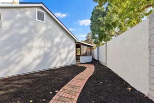 1953 Hamburg St, Oakley, CA 94561 - Photo 29