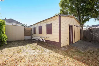 1646 51st Ave, Oakland, CA 94601 - Photo 41