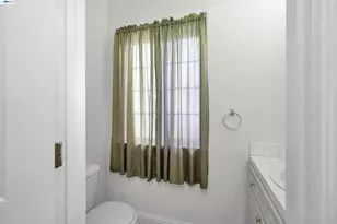 2207 Parnassus Ct, Hayward, CA 94542 - Photo 27