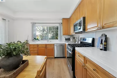 2207 Parnassus Ct, Hayward, CA 94542 - Photo 23