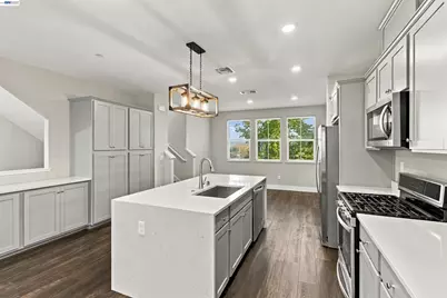 24217 2nd St, Hayward, CA 94541 - Photo 9