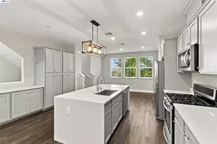 24217 2nd St, Hayward, CA 94541 - Photo 9