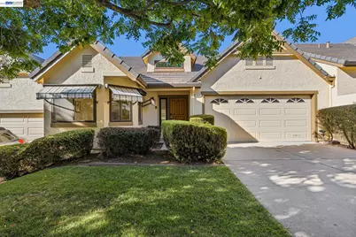 7673 Helmsdale Dr, San Jose, CA 95135 - Photo 3