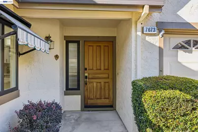 7673 Helmsdale Dr, San Jose, CA 95135 - Photo 5