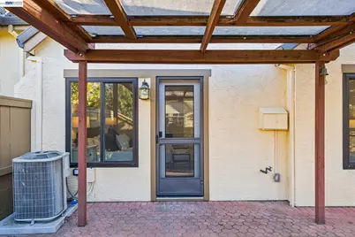 7673 Helmsdale Dr, San Jose, CA 95135 - Photo 69