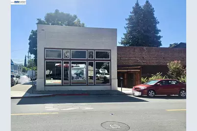 908 Ferry Street, Martinez, CA 94553 - Photo 3