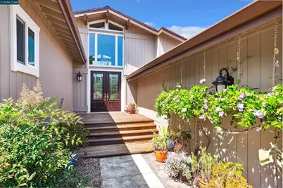 1181 Blue Lake Way, Concord, CA 94521 - Photo 3