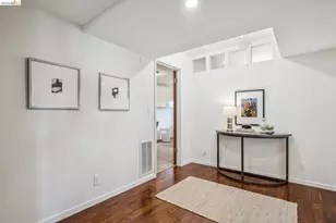 25 Ascot Ct, Oakland, CA 94611 - Photo 41