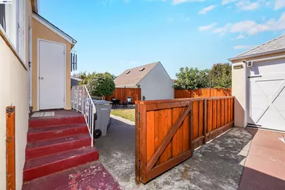 250 Cherrywood Ave, San Leandro, CA 94577 - Photo 45