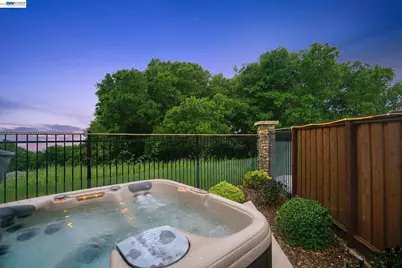 5 Dunfirth Dr, Hayward, CA 94542 - Photo 9