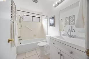 116 Shepardson Ln, Alameda, CA 94502 - Photo 17
