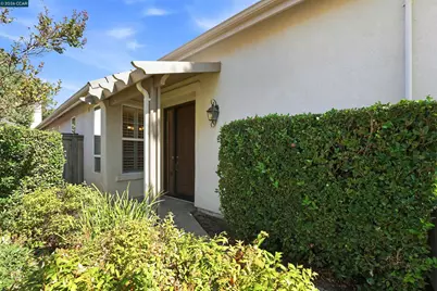 371 Perazul Cir, Sacramento, CA 95835 - Photo 3