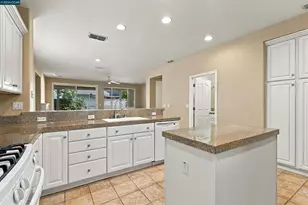 371 Perazul Cir, Sacramento, CA 95835 - Photo 9