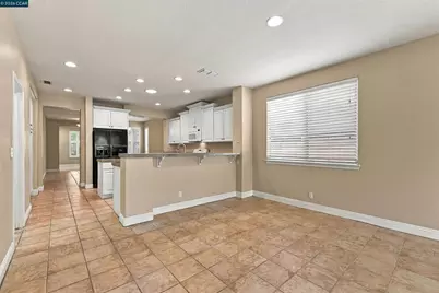 371 Perazul Cir, Sacramento, CA 95835 - Photo 11
