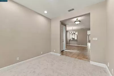 371 Perazul Cir, Sacramento, CA 95835 - Photo 5