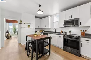 10762 Pippin St, Oakland, CA 94603 - Photo 9