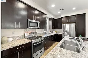 1565 McCandless Dr, Milpitas, CA 95035 - Photo 9