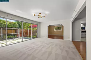 6422 Lubao Ave, Woodland Hills (los Angeles), CA 91367 - Photo 5