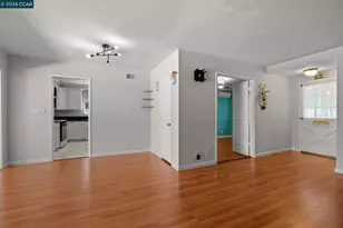 6422 Lubao Ave, Woodland Hills (los Angeles), CA 91367 - Photo 9