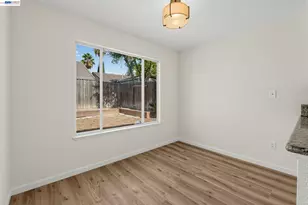 2921 Meadow Hawk Way, Antelope, CA 95843 - Photo 21