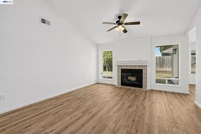 2921 Meadow Hawk Way, Antelope, CA 95843 - Photo 7