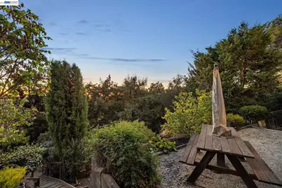 5624 Greenridge Rd, Castro Valley, CA 94552 - Photo 67