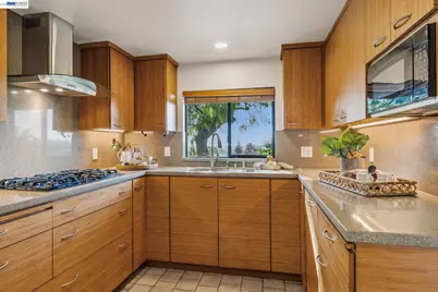 5624 Greenridge Rd, Castro Valley, CA 94552 - Photo 29
