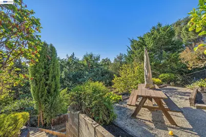 5624 Greenridge Rd, Castro Valley, CA 94552 - Photo 81