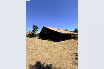 1169 Christie Rd, Martinez, CA 94553 - Photo 11