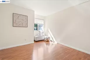 32510 Lake Temescal Ln, Fremont, CA 94555 - Photo 13