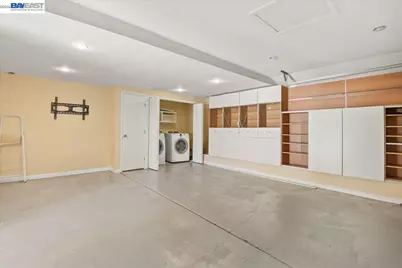 32510 Lake Temescal Ln, Fremont, CA 94555 - Photo 17
