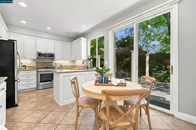 1116 Maggie Ln, Walnut Creek, CA 94597 - Photo 17