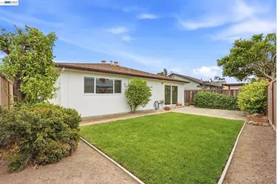 1952 Sandcreek Way, Alameda, CA 94501 - Photo 27