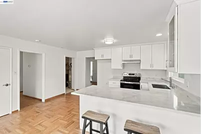 1952 Sandcreek Way, Alameda, CA 94501 - Photo 11