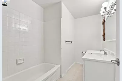 1952 Sandcreek Way, Alameda, CA 94501 - Photo 21