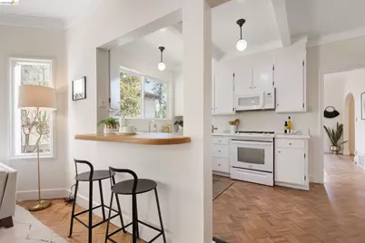 5200 Golden Gate Ave, Oakland, CA 94618 - Photo 21