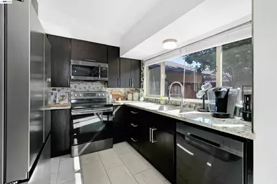 5551 Guadalupe Ct, Concord, CA 94521 - Photo 5
