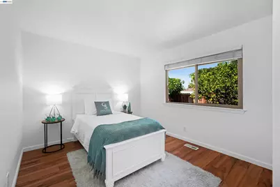 5551 Guadalupe Ct, Concord, CA 94521 - Photo 9